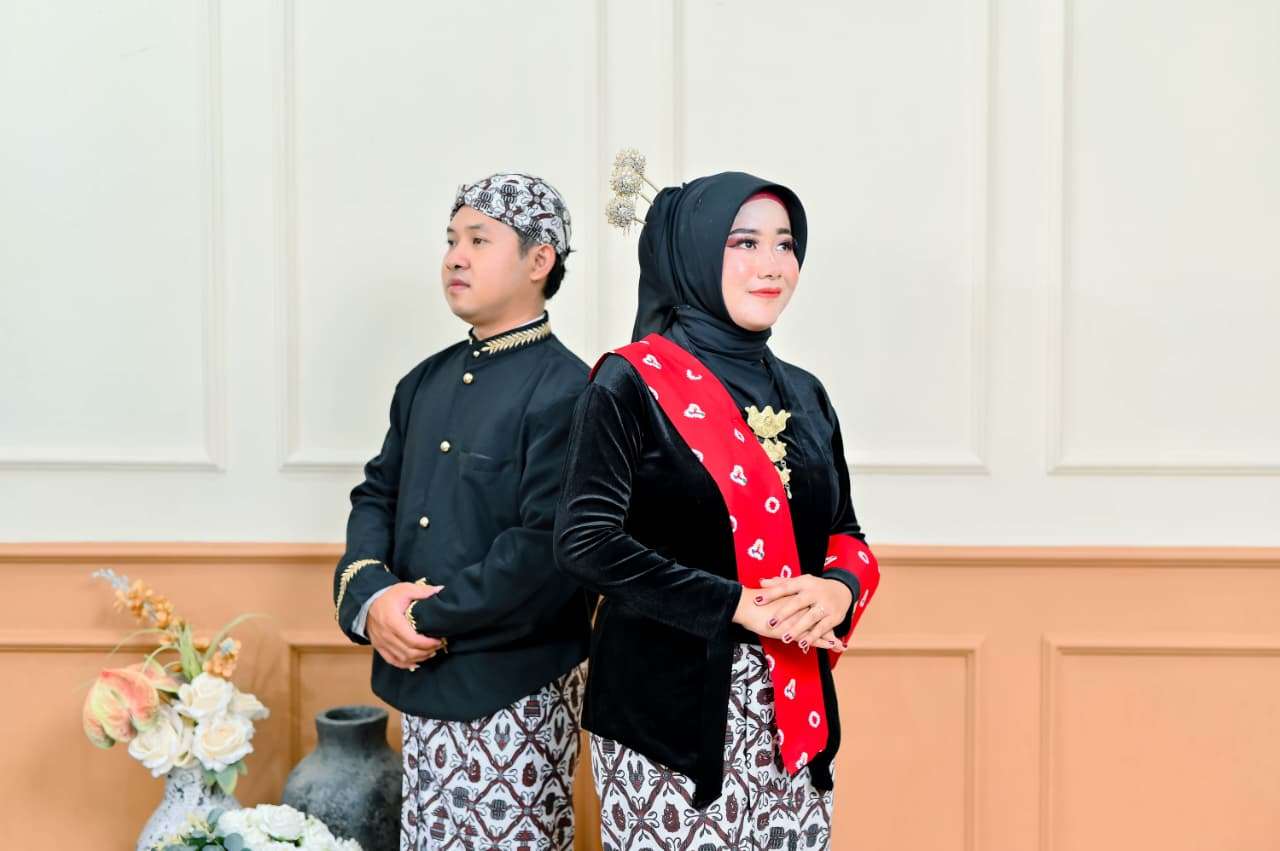 Maulrina & Maul201125