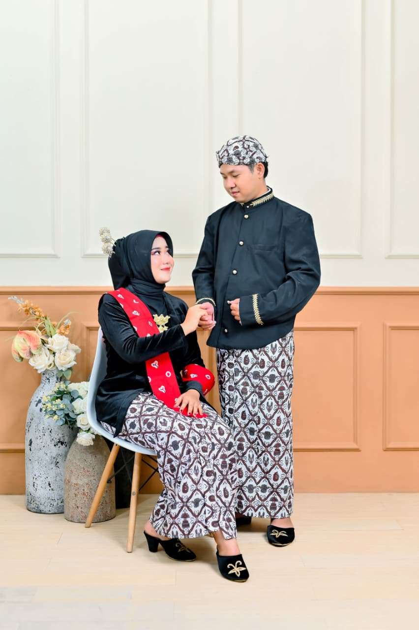 Maulrina & Maul201125