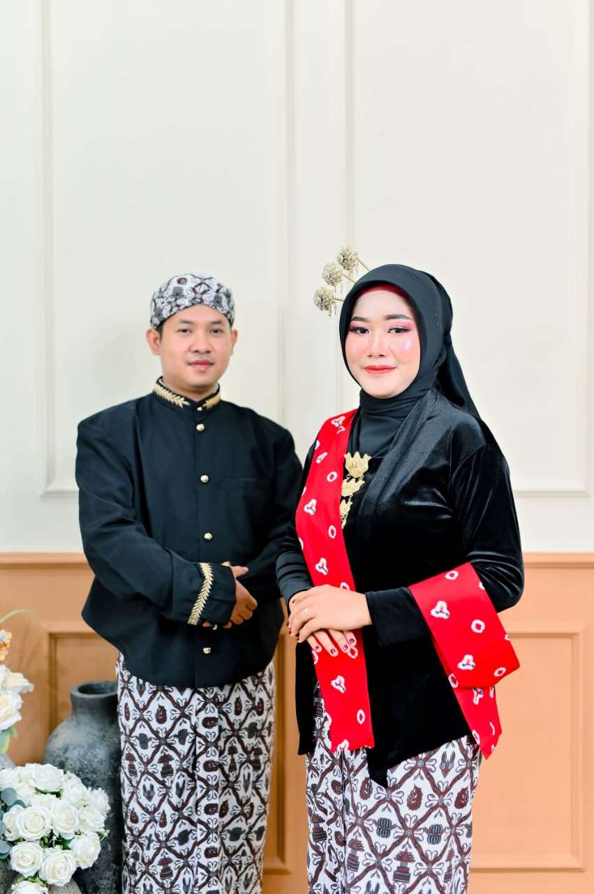 Maulrina & Maul201125
