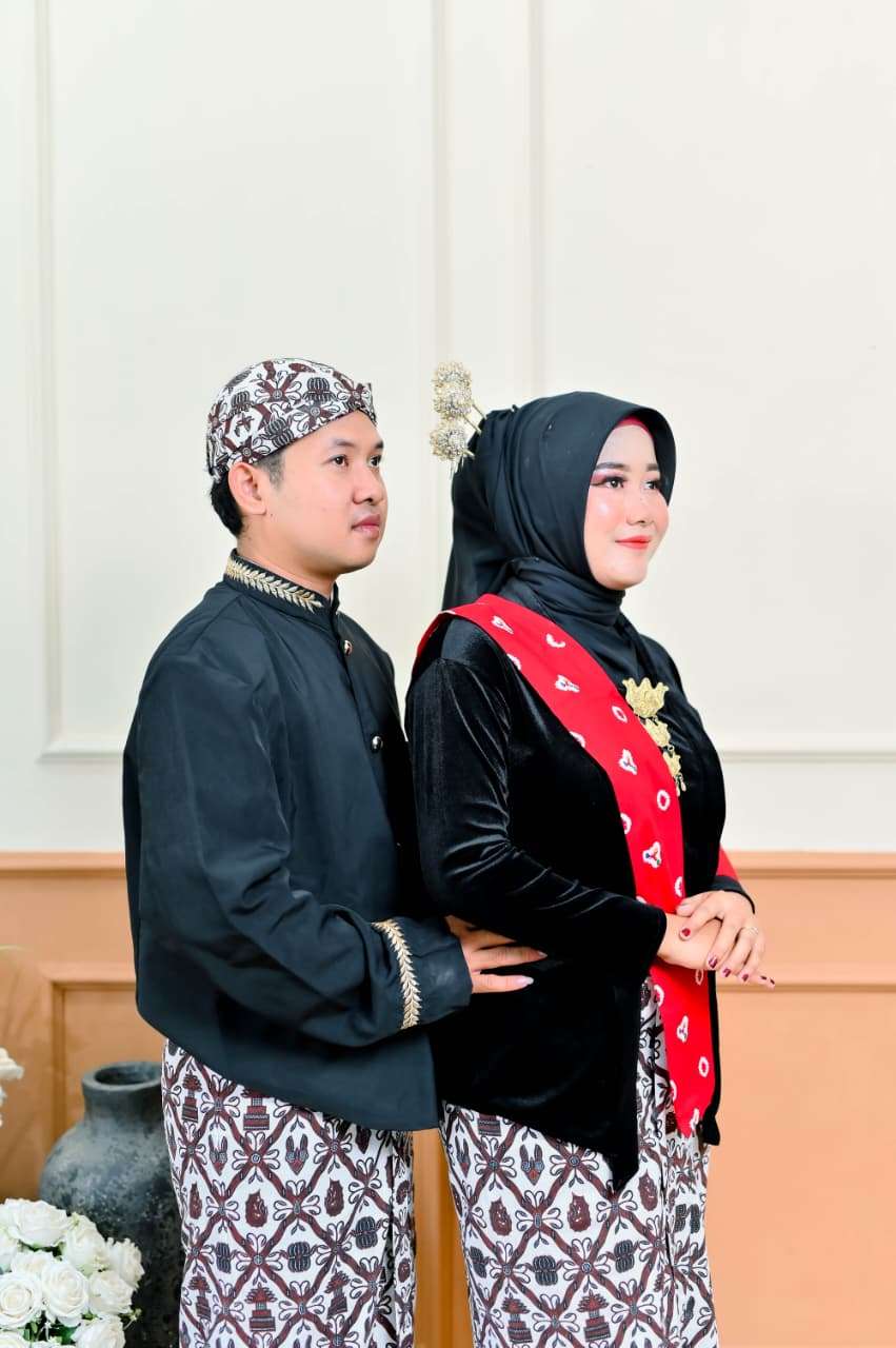 Maulrina & Maul201125