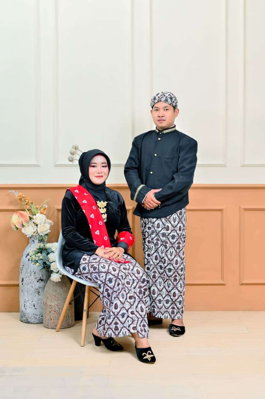 Maulrina & Maul201125