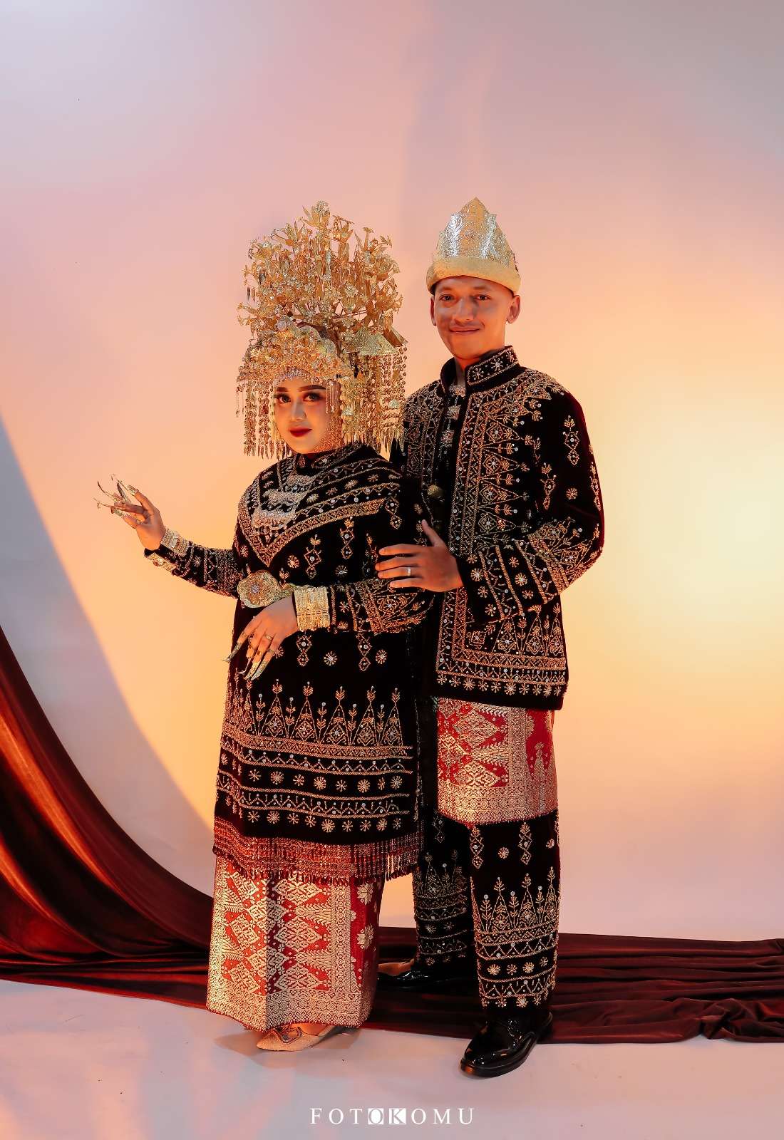 Bella & Crismon260126