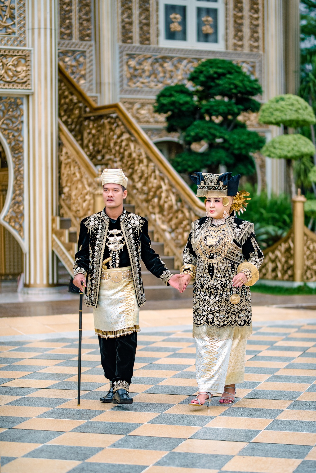 Resty & Herman251225