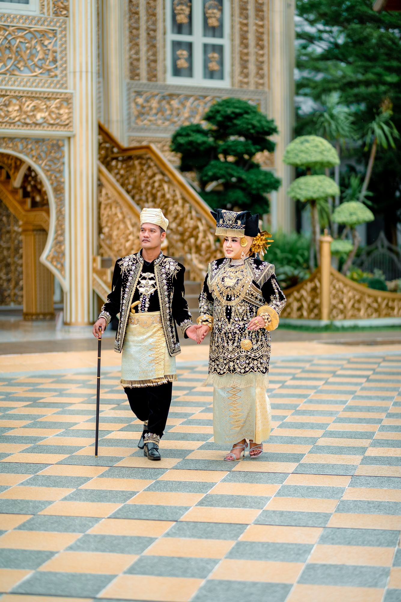 Resty & Herman251225