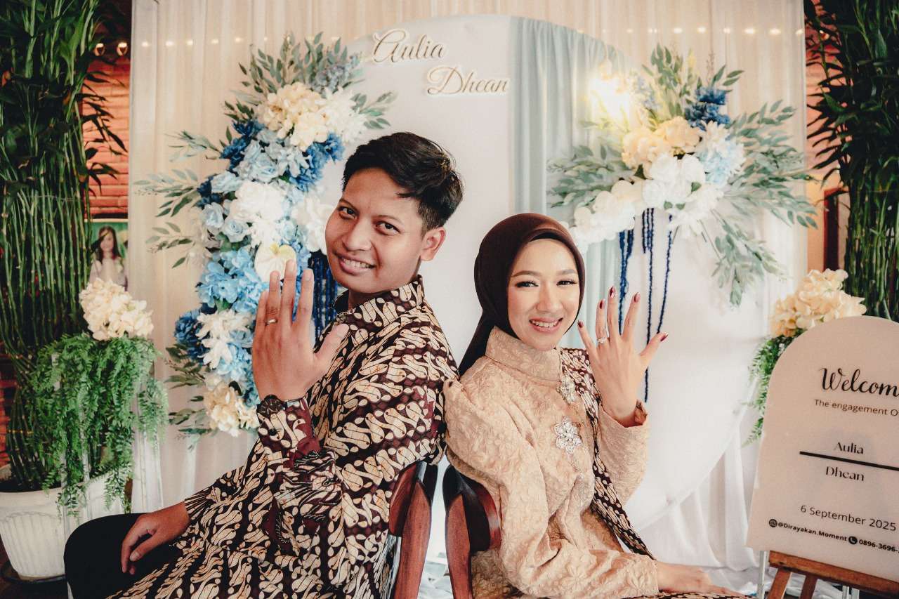 Aulia & Deandhika201225