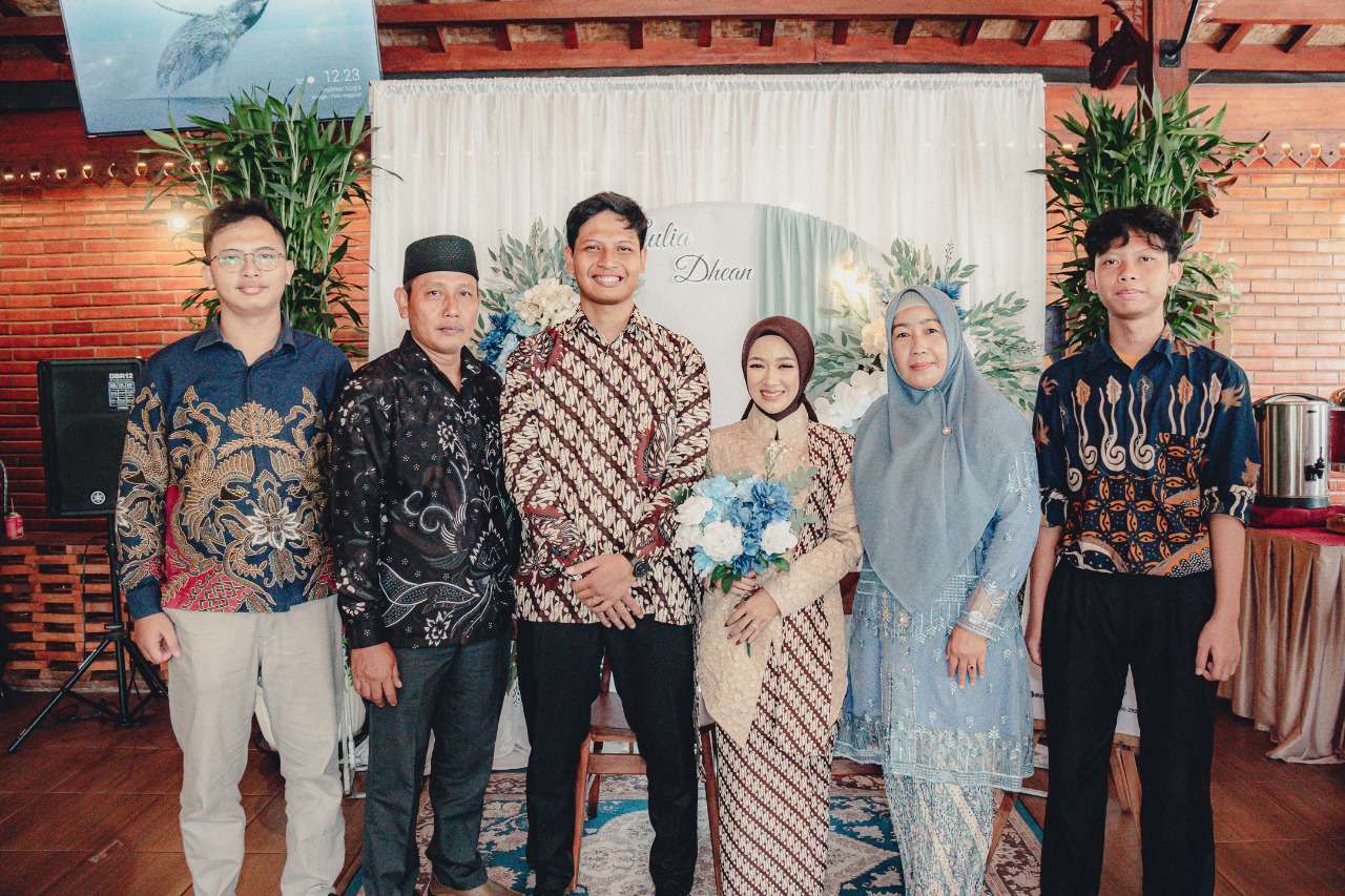 Aulia & Deandhika201225