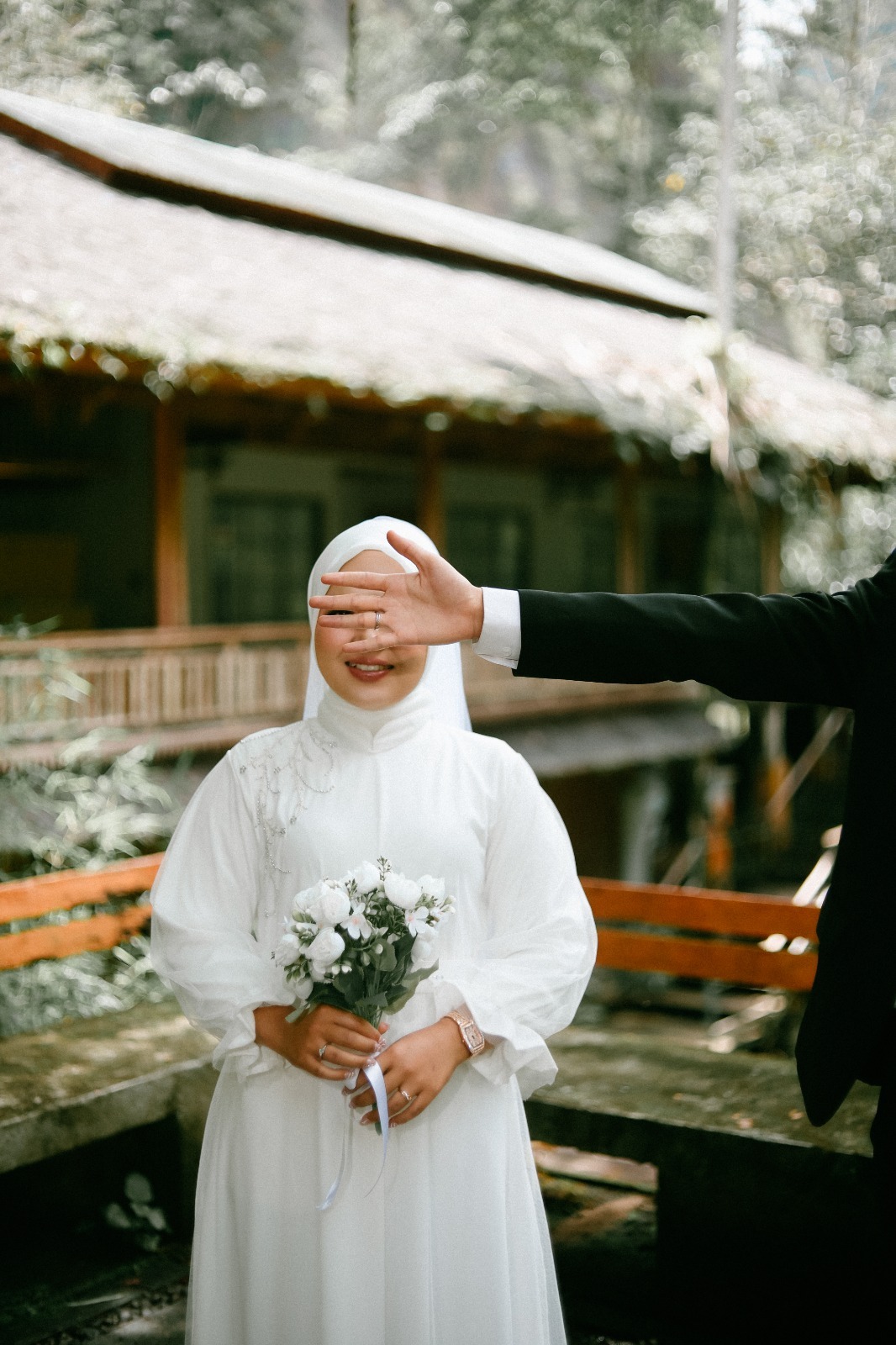Elsa & Farhan080726