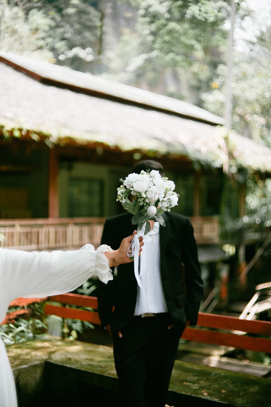 Elsa & Farhan080726
