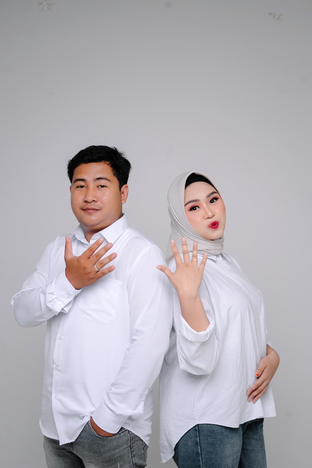 Aini & Sani 060926