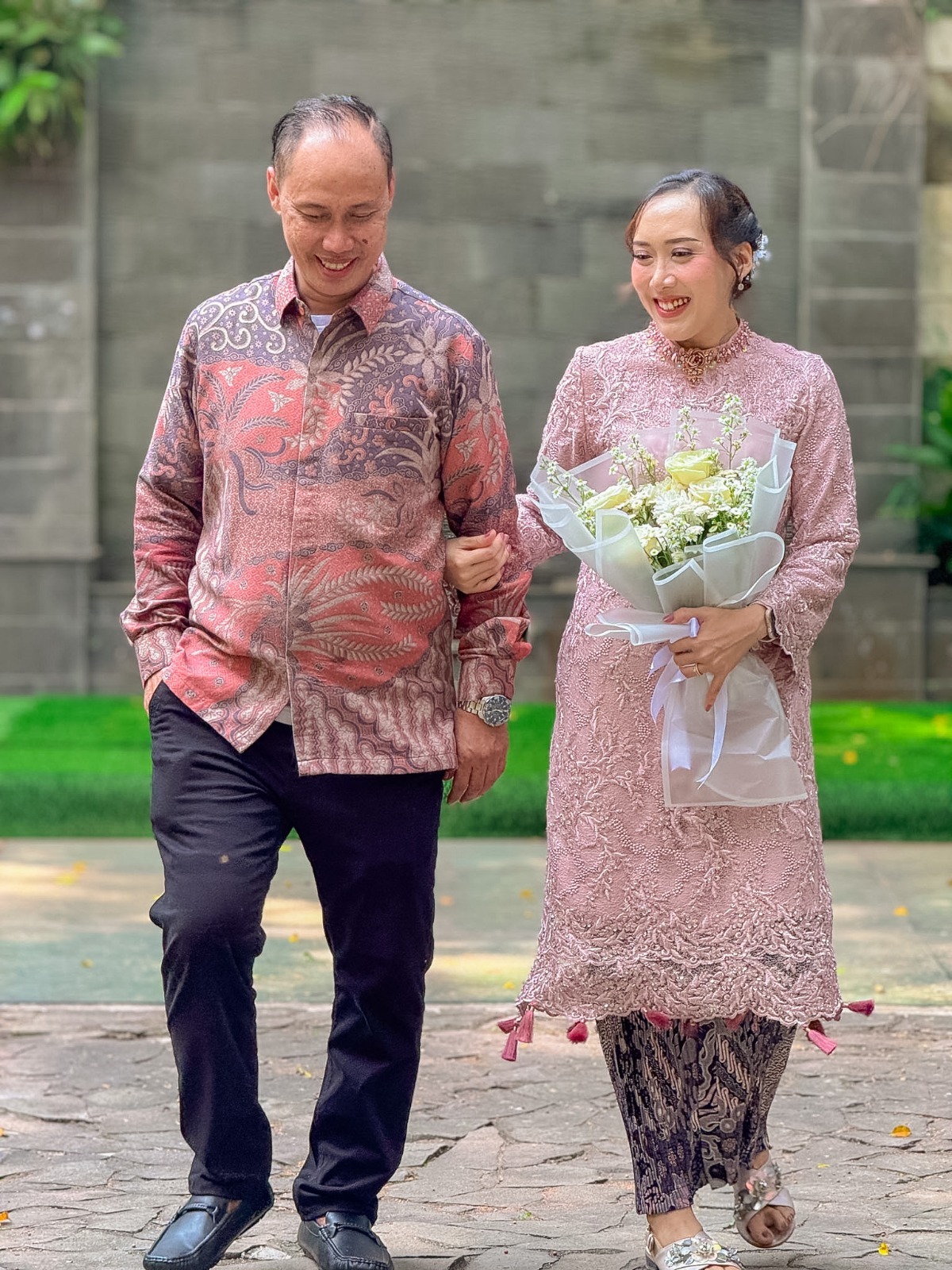 Nita & Onny 311026