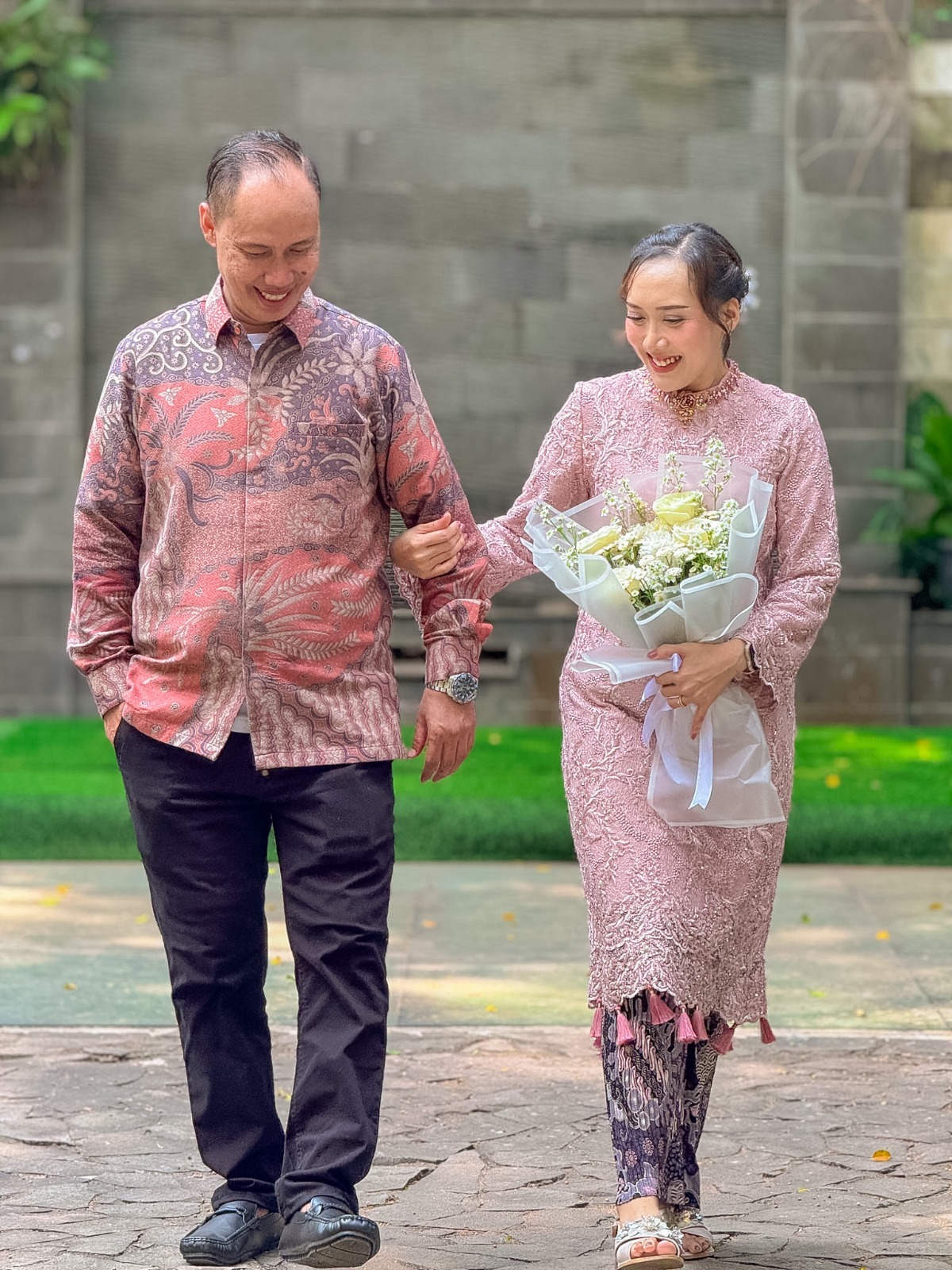Nita & Onny 311026