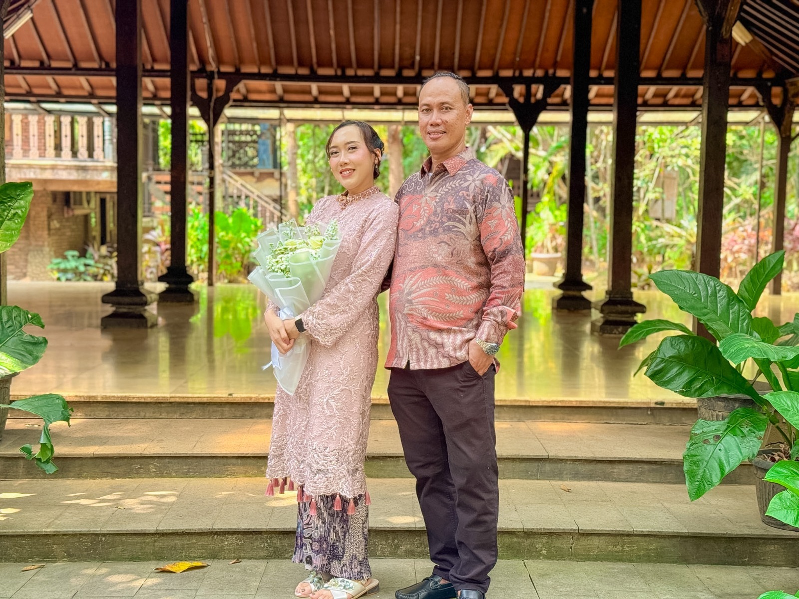 Nita & Onny 311026