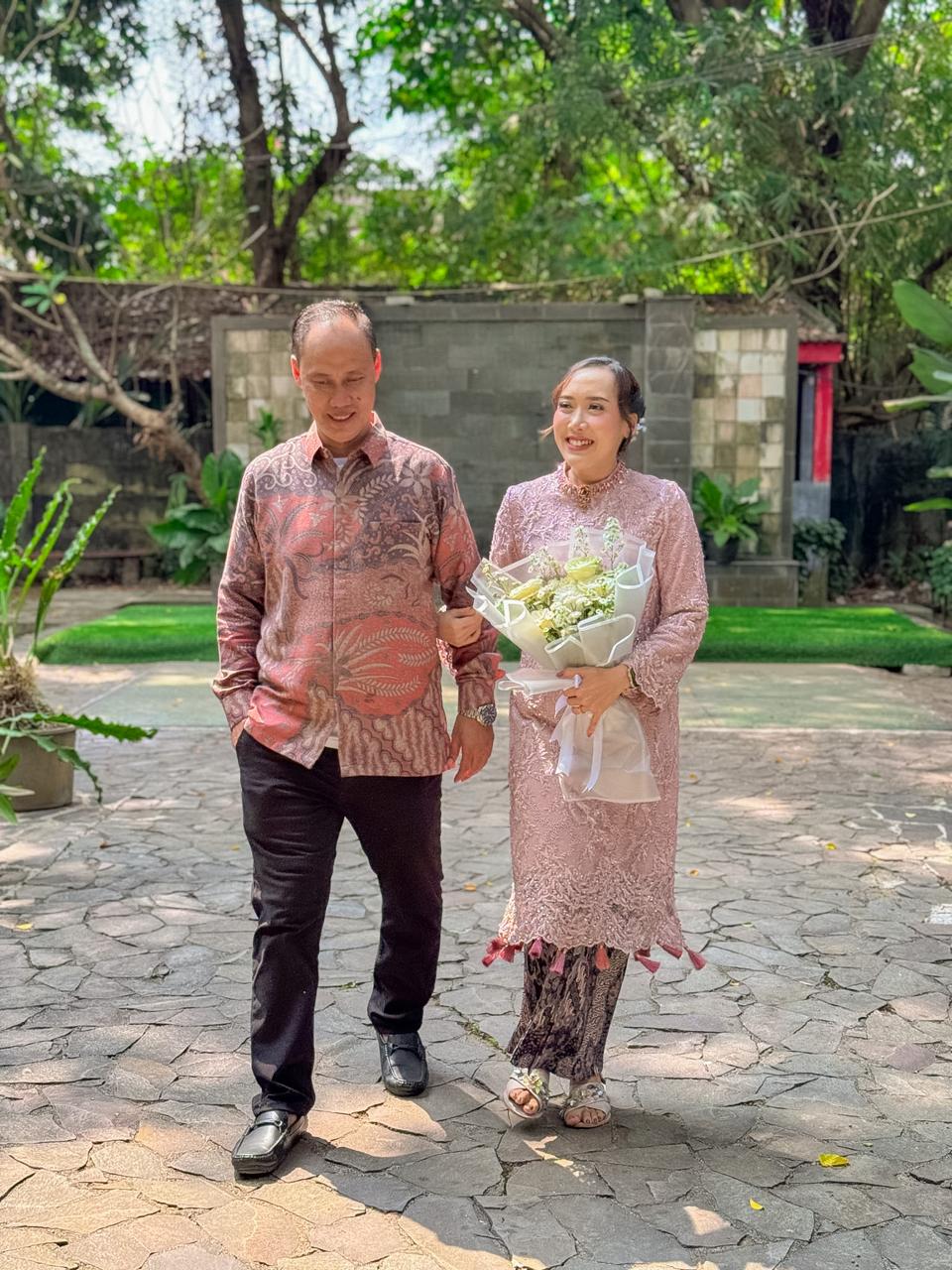 Nita & Onny 311026