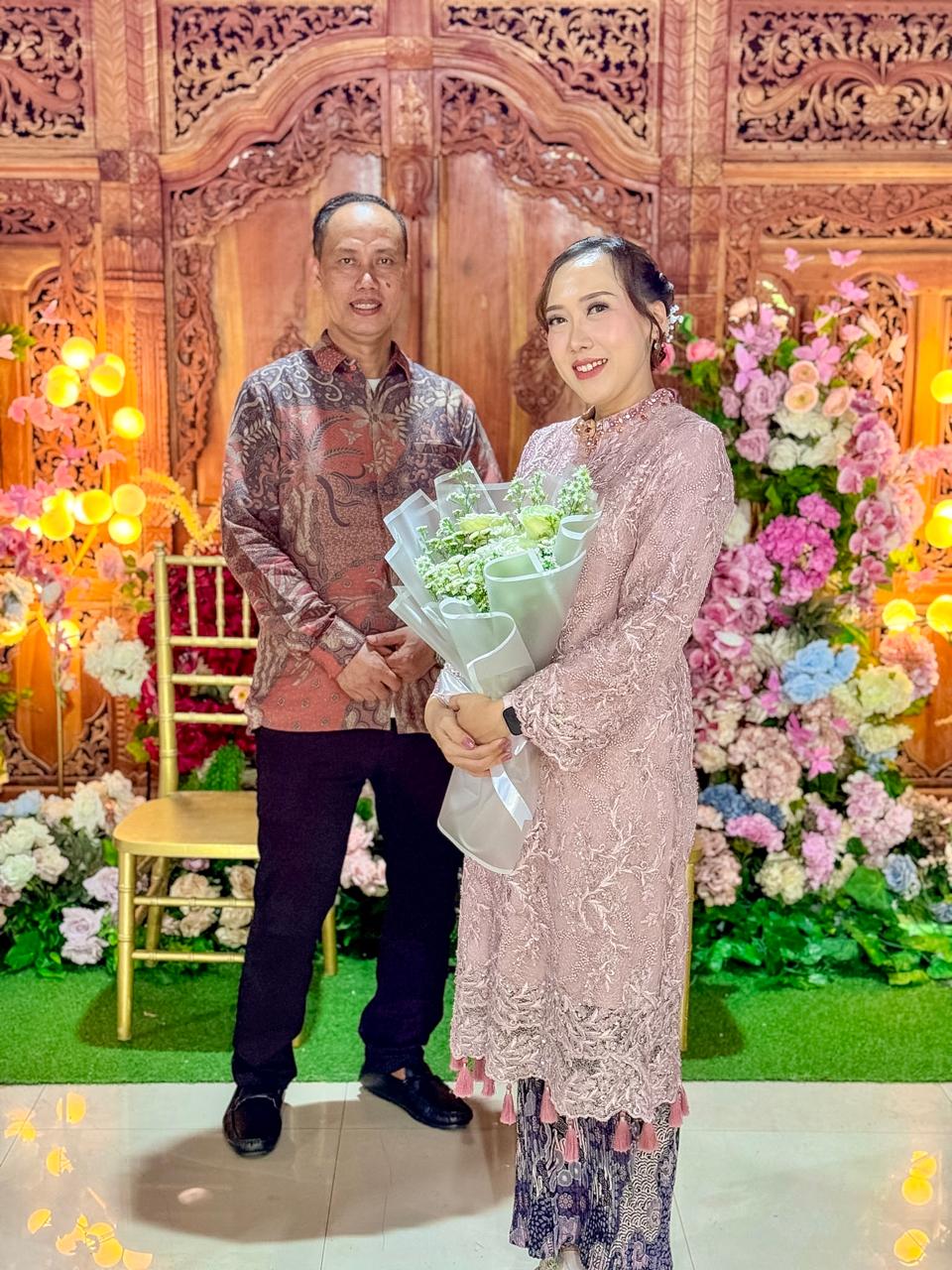 Nita & Onny 311026