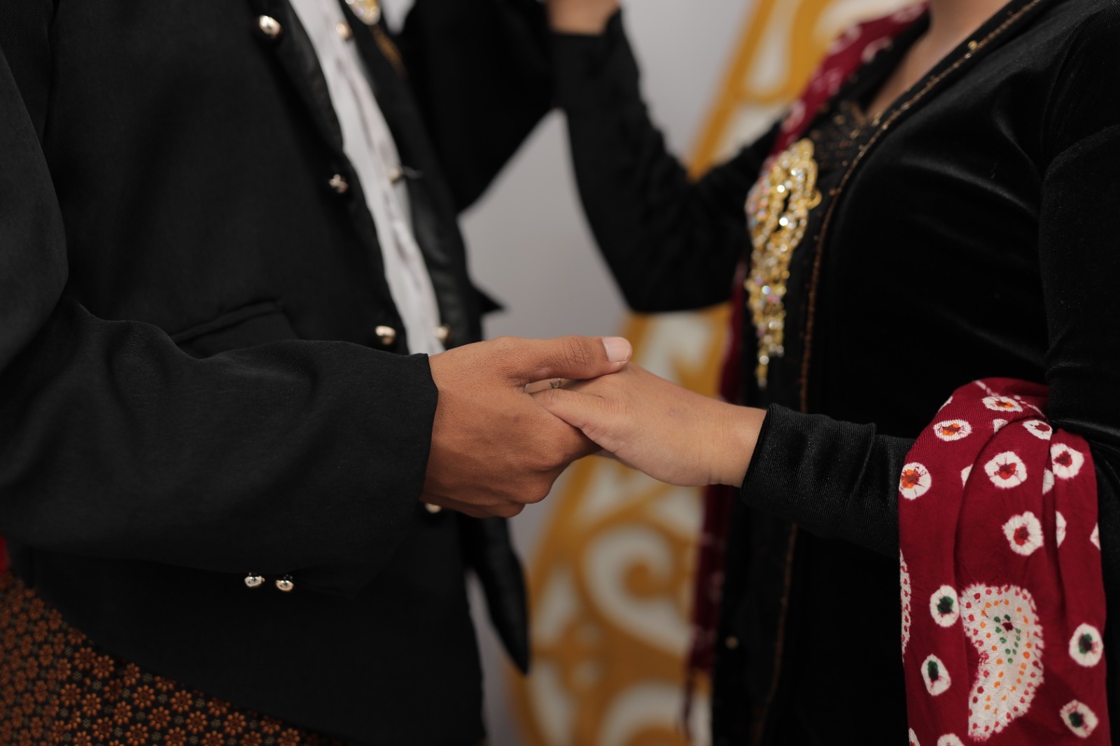 Leni & Afif240926