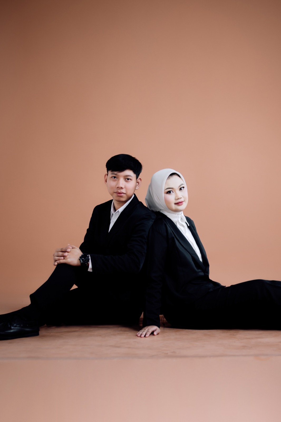 Eris & Pendi291126
