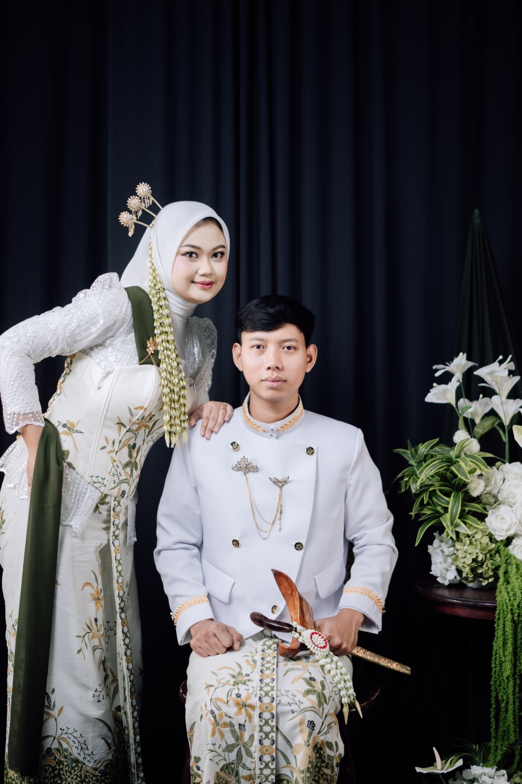 Eris & Pendi291126