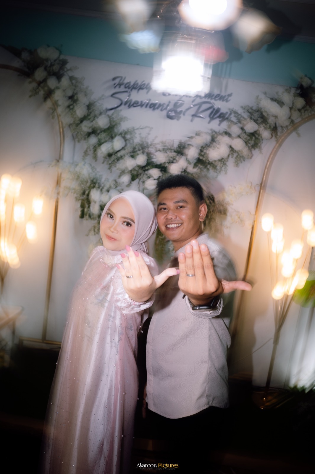 Shevi & Iki300926