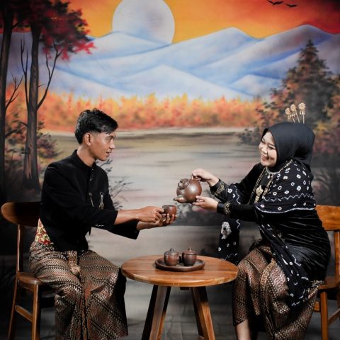 Tari & Verdi120726