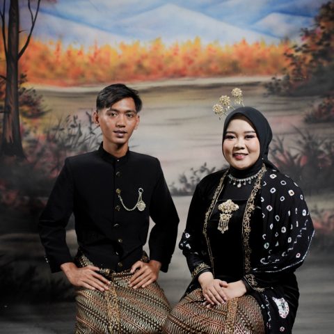 Tari & Verdi120726