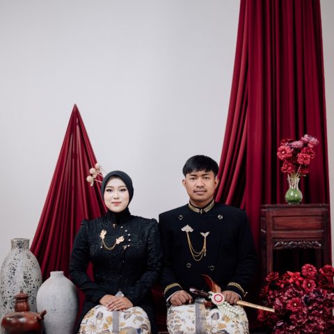 Tiya & Emus 261126