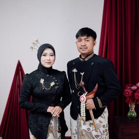 Tiya & Emus 261126