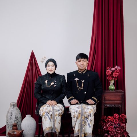 Tiya & Emus 261126