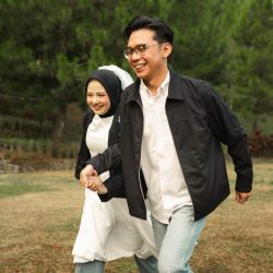 Ajeng & Deni111026